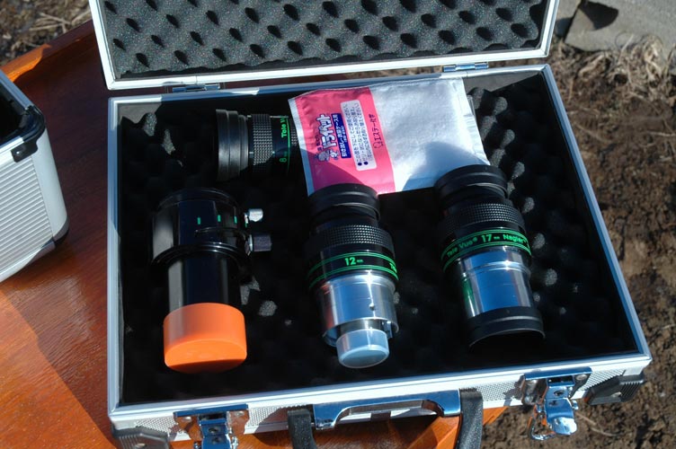 アルミケース内側