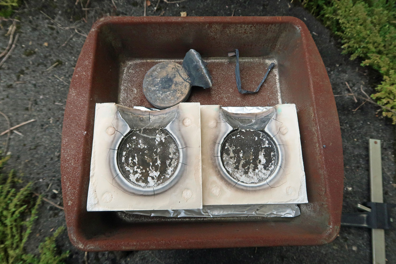 電気炉による青銅の鋳造