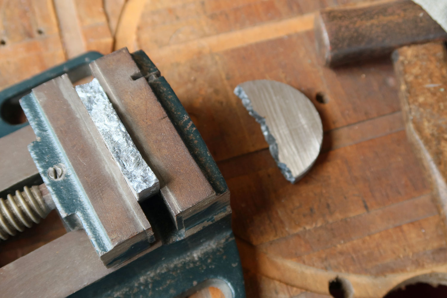 錫 37.7%青銅の鋳造