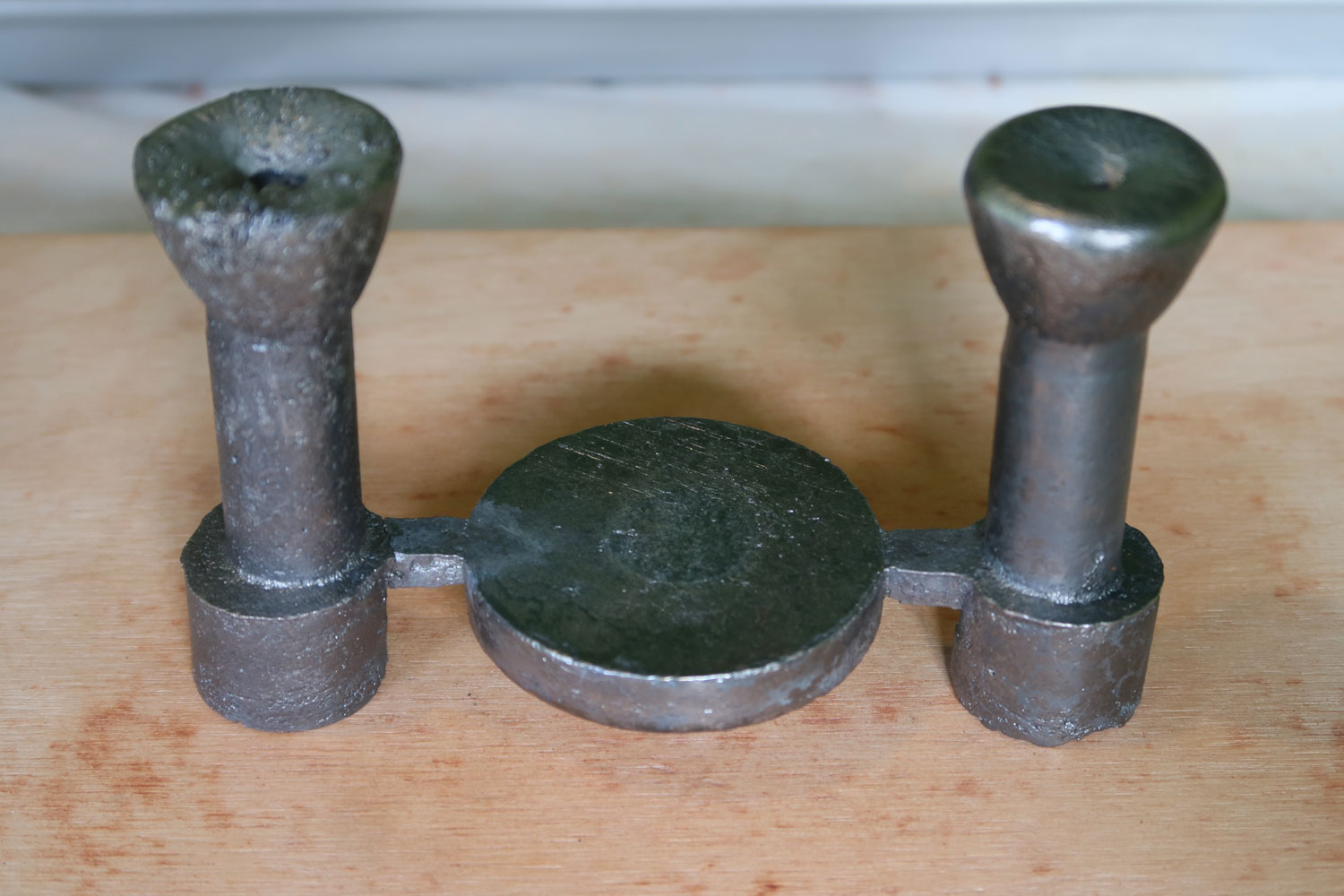 錫 37.7%青銅の鋳造