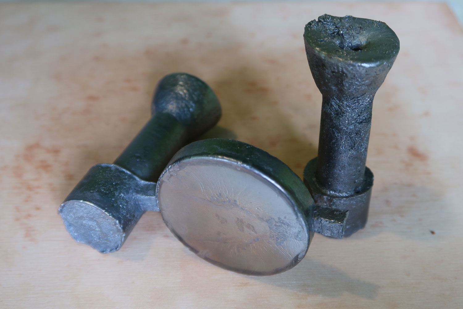 錫 37.7%青銅の鋳造