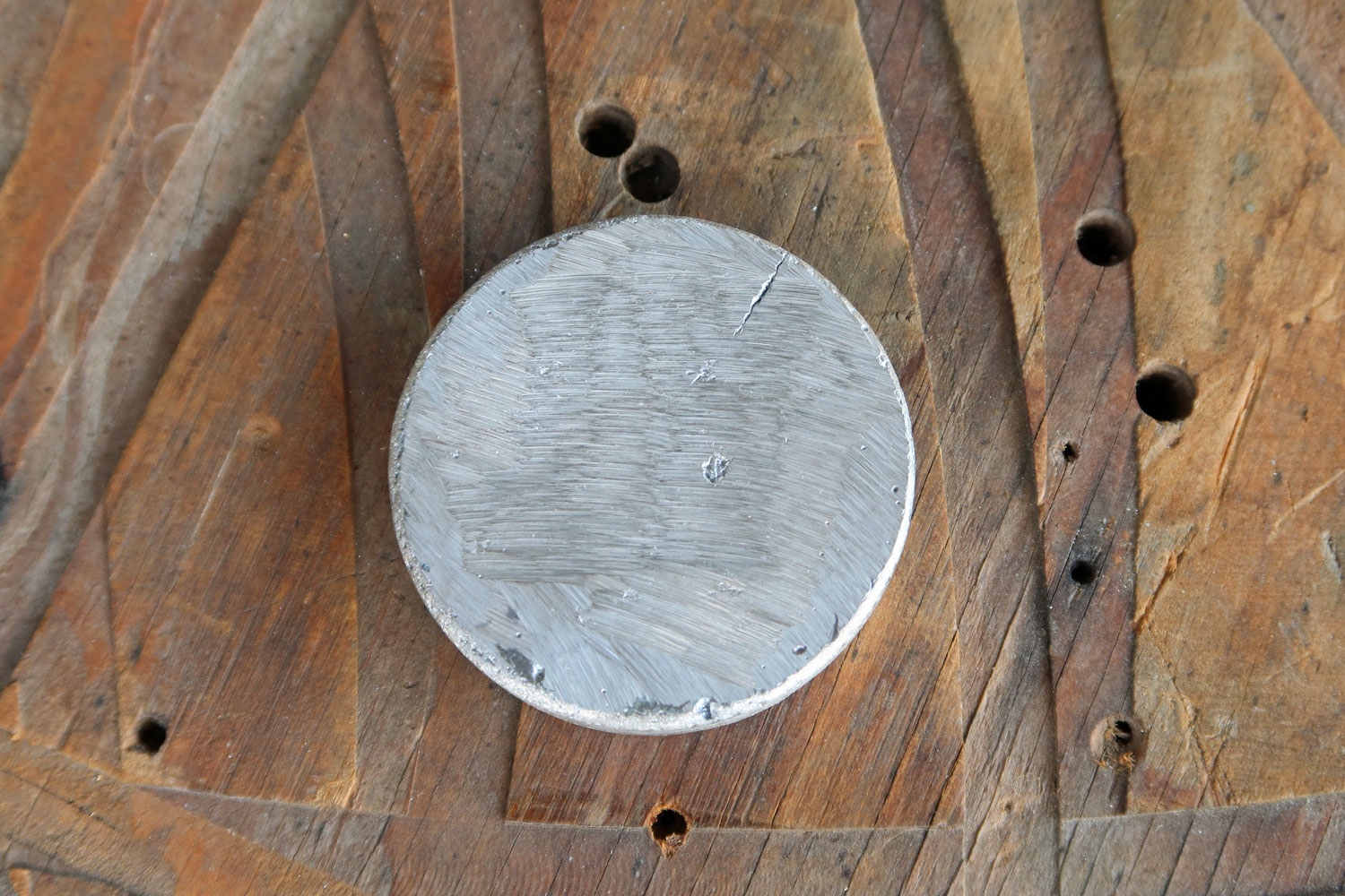 錫 35.1%青銅のクラック