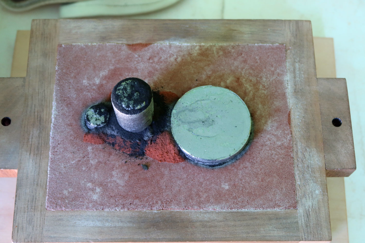 錫 32.6%青銅の鋳造